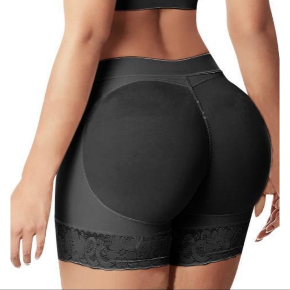 🍑 2XL BOOTY LIFTING UNDIES 🍑